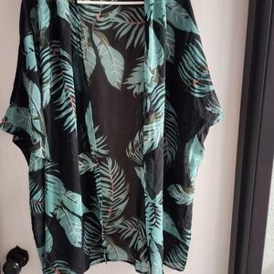 Tropical Leaf Print Kimono Top